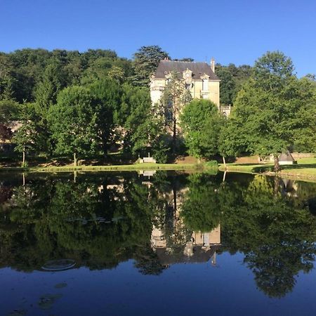 Gite Familial Chateau La Roche Racan Saint-Paterne-Racan Bagian luar foto