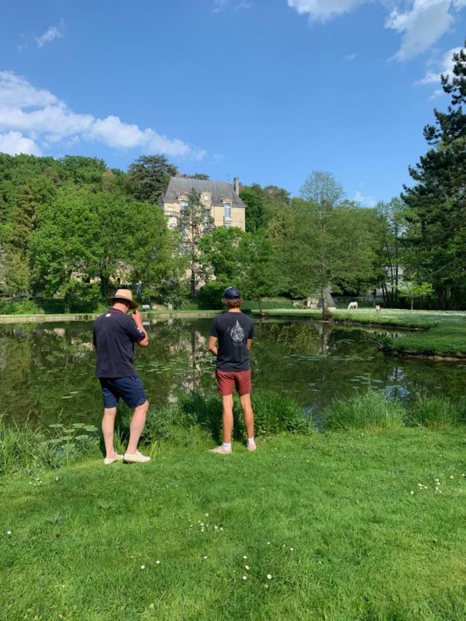 Gite Familial Chateau La Roche Racan Saint-Paterne-Racan Bagian luar foto